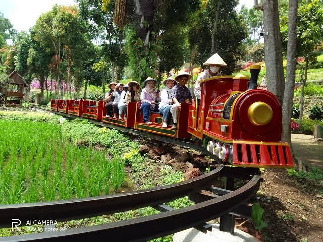 Kereta Keliling Sawah