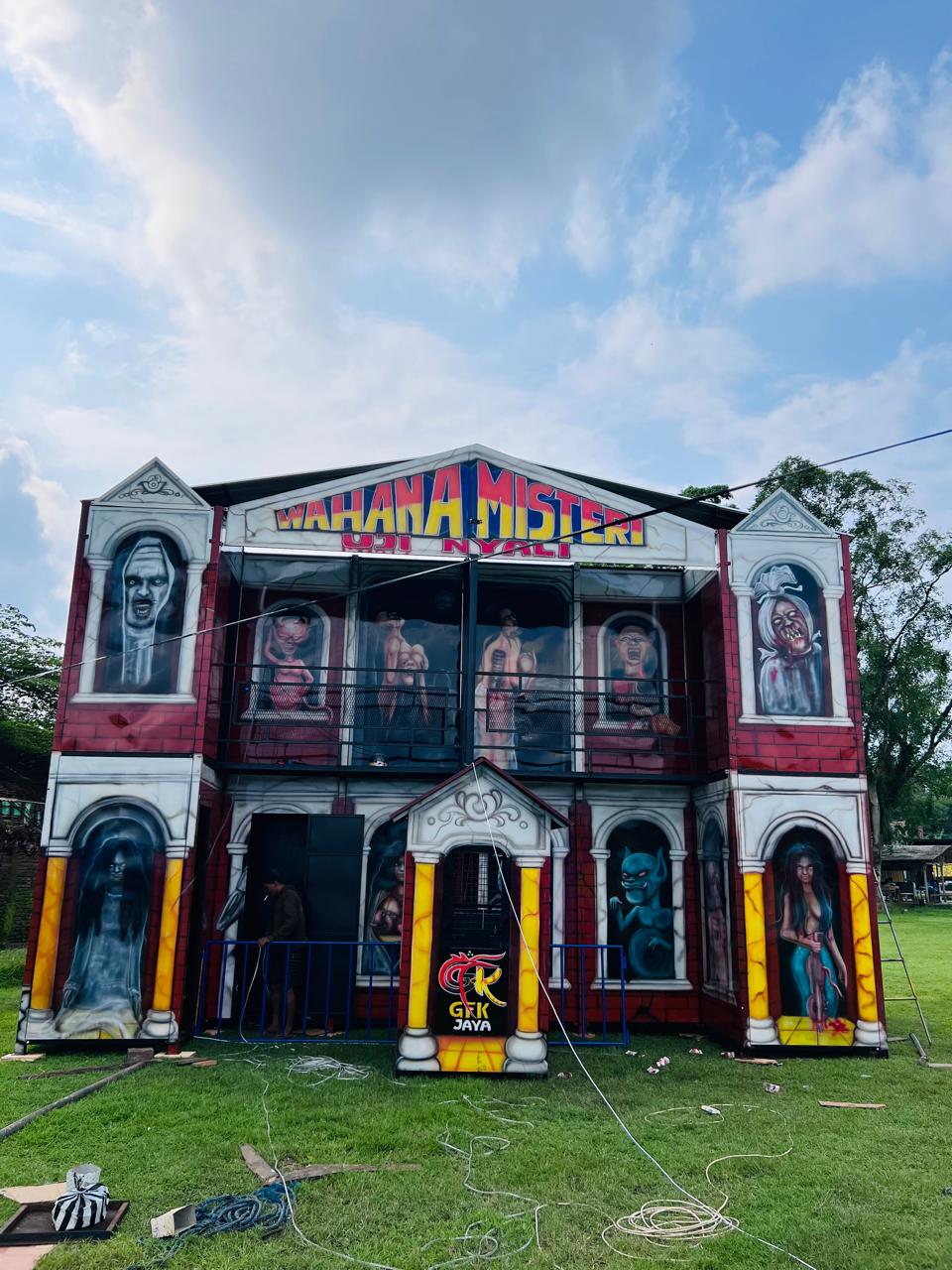 Rumah Hantu